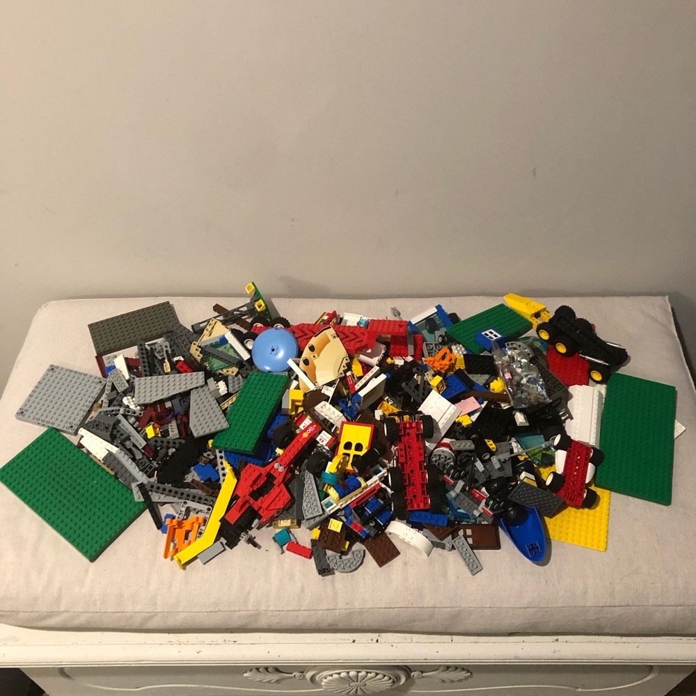 Random Miscellaneous LEGO Parts in Plastic Bin. NO Mini Figs. Please Read